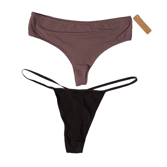 SKIMS FITS EVERYBODY T STRING and SEAMLESS PLUM BLACK SIZE 3X 2 pc bundle - Picture 2 of 16
